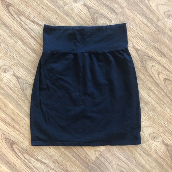 Aritzia Talula Black Tube Mini Skirt M - Picture 1 of 4